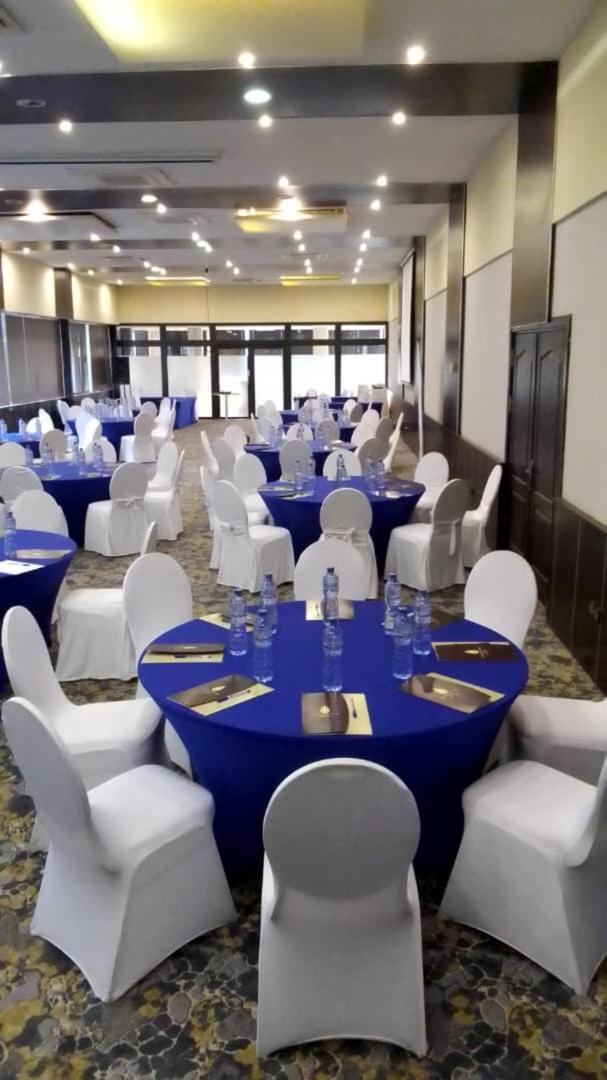 Hotel Royal 킨샤사 외부 사진