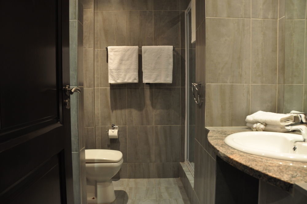 Hotel Royal 킨샤사 외부 사진